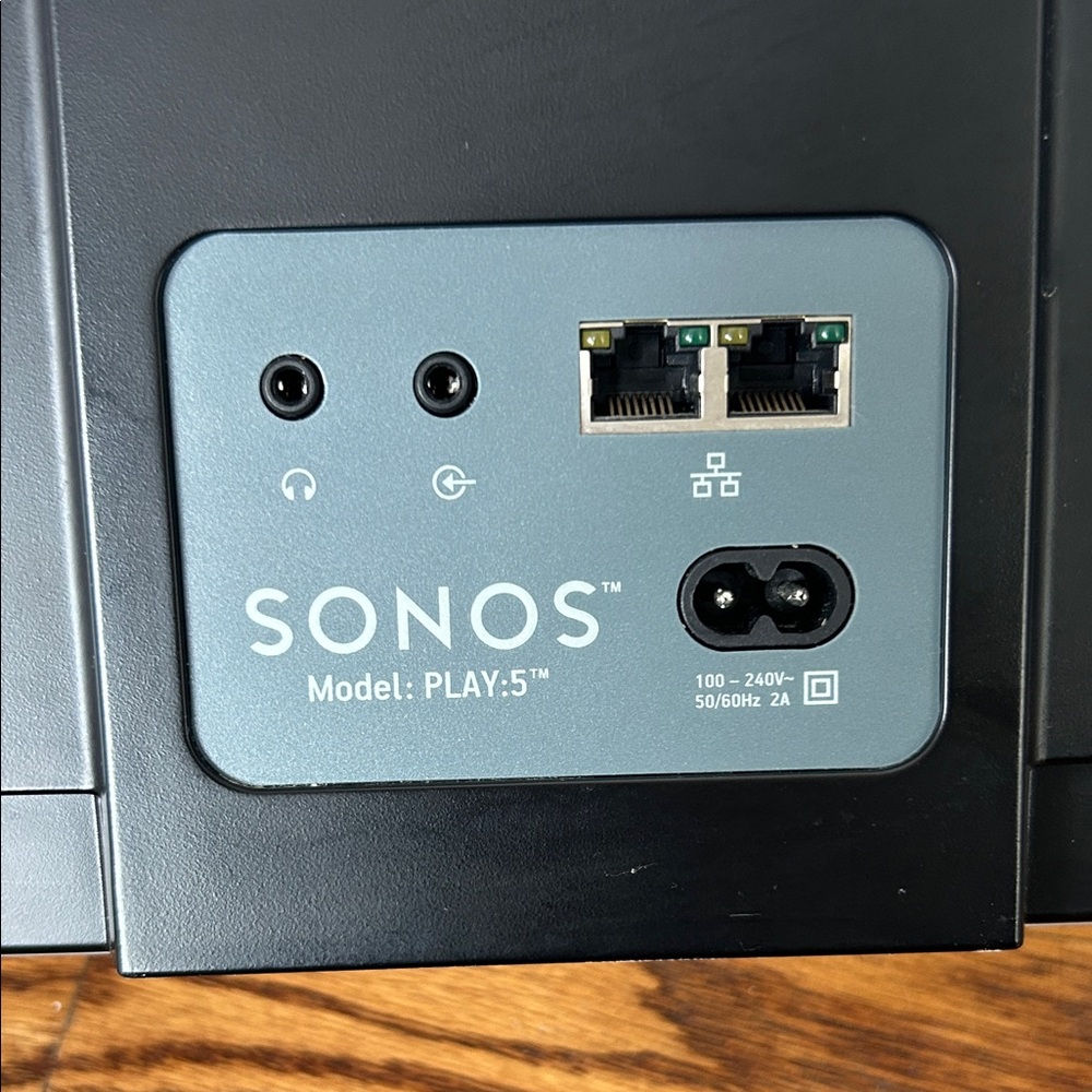 Sonos Play 5 with Sonos bridge - Picture 2 of 5